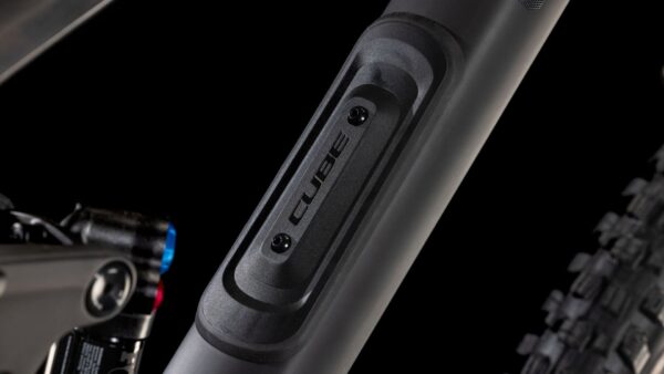 synqup_837200_D_01 Cube Stereo ONE55 C:62 SLX 29 Blackline